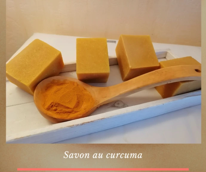 Savon au curcuma naturel à Dijon proposé par Messaga Care pour le soin et l’éclat de la peau.